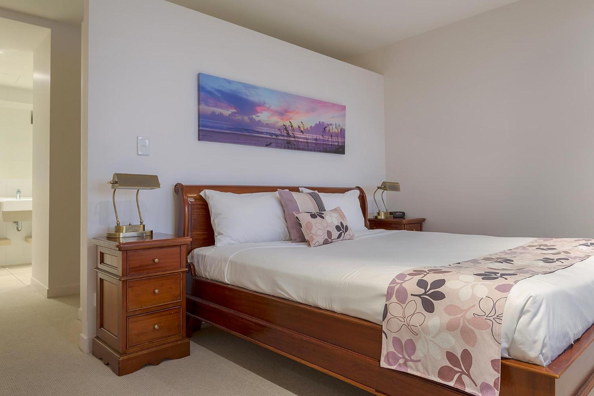 Coral Cove Apartments - Absolute Beachfront Resort Bowen Exterior foto