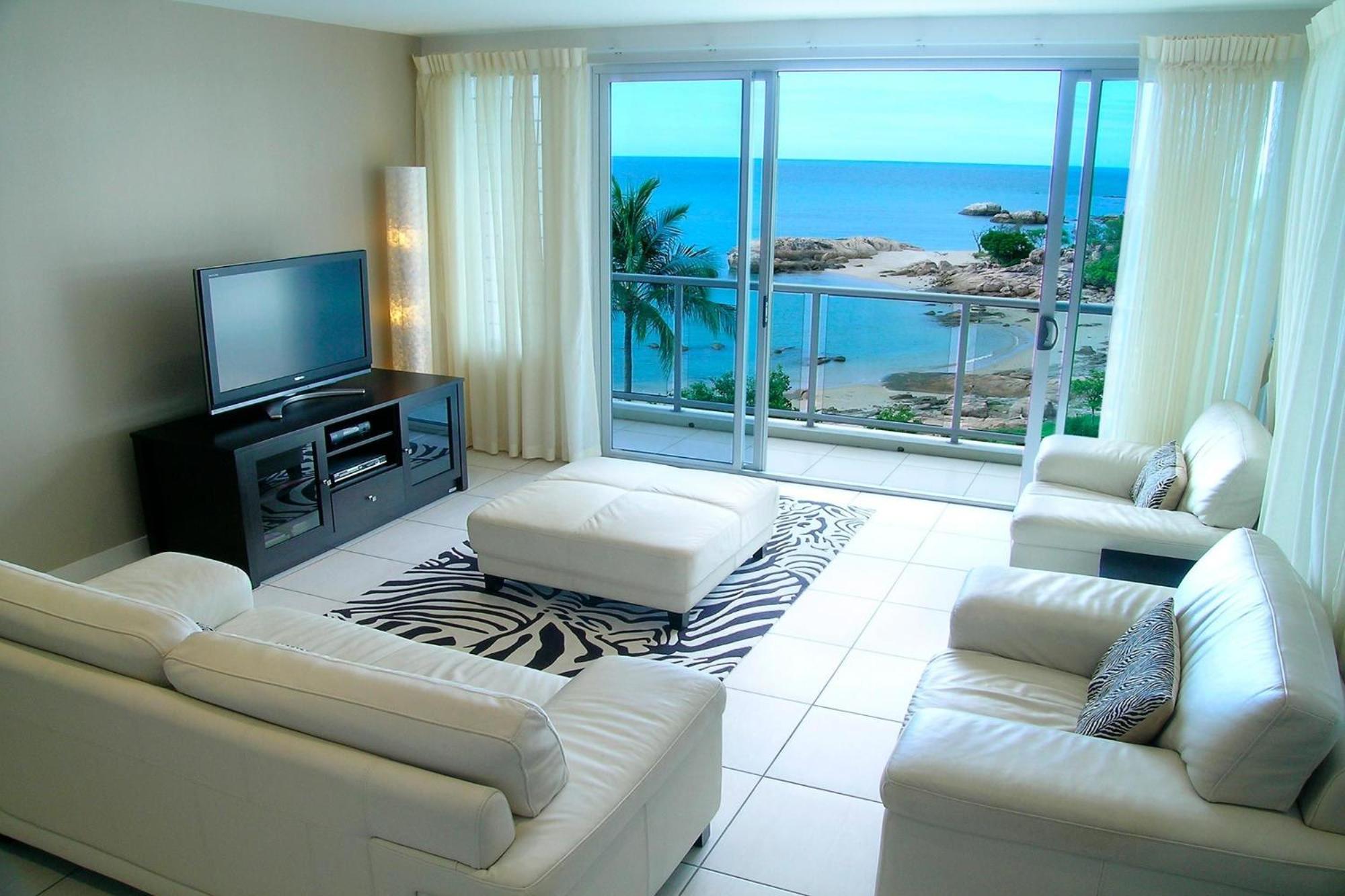 Coral Cove Apartments - Absolute Beachfront Resort Bowen Exterior foto